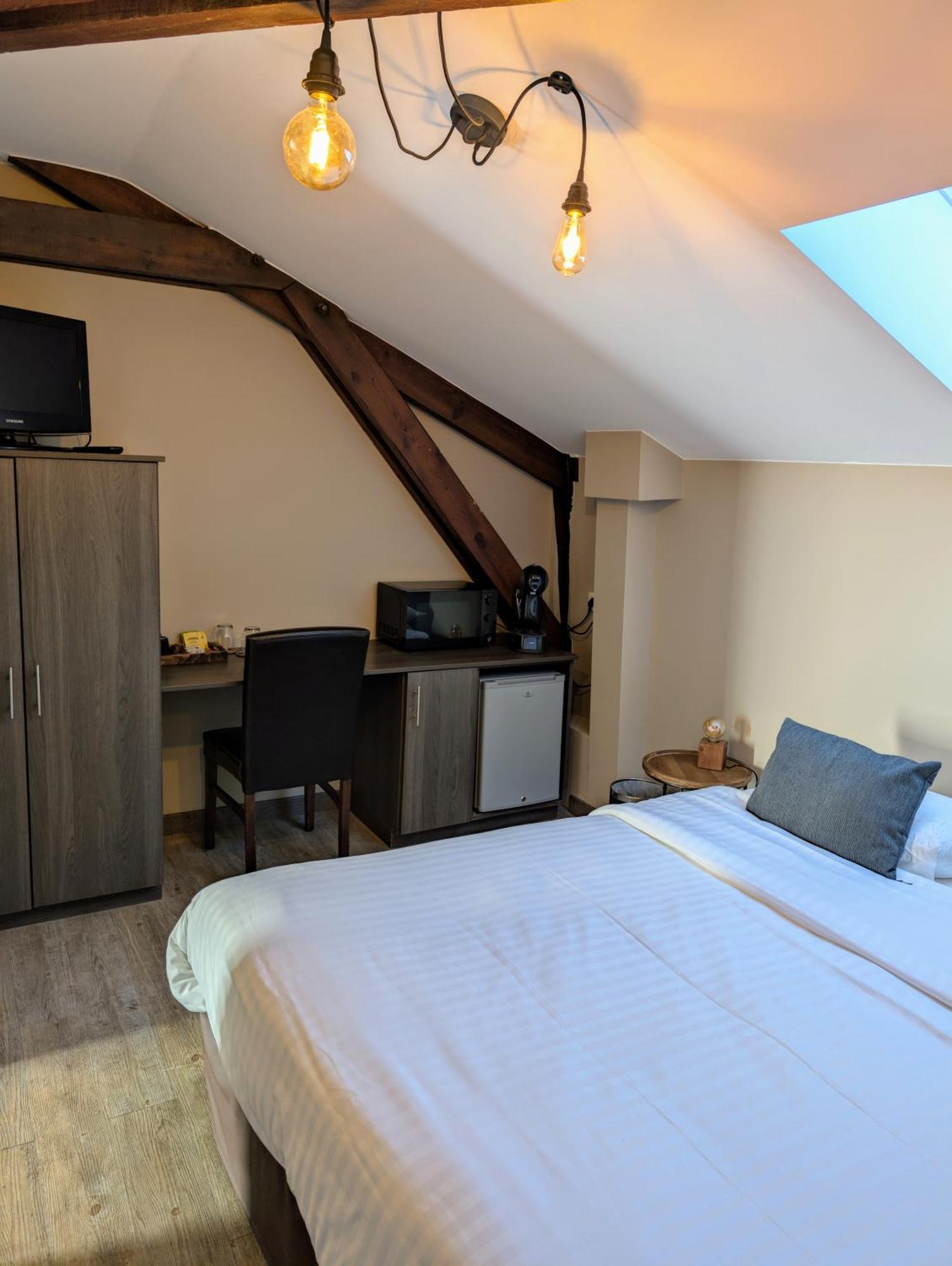A Fleur De Couette Hotell Auvelais Eksteriør bilde